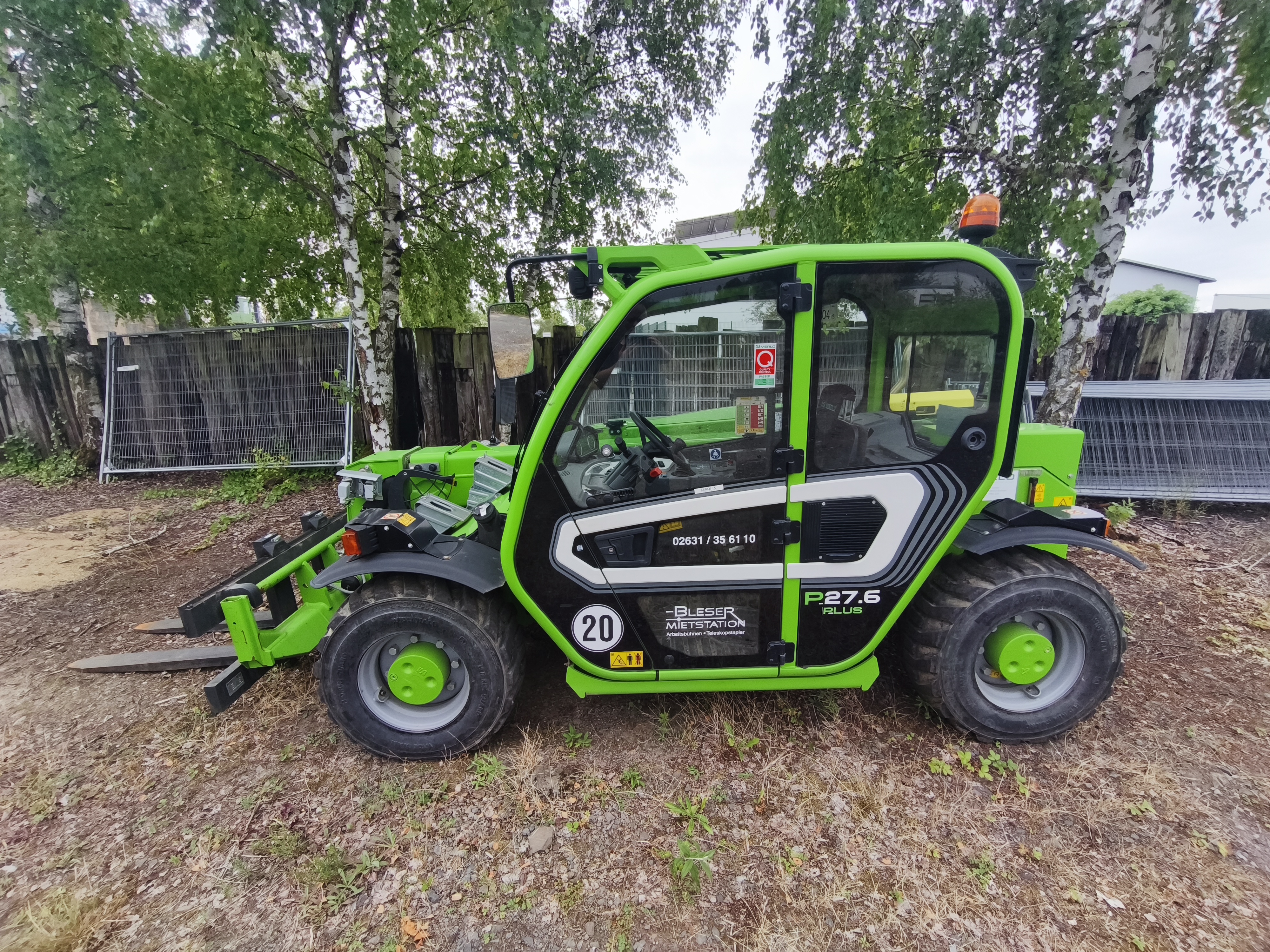 Teleskopstapler starr Merlo P27.6 Plus